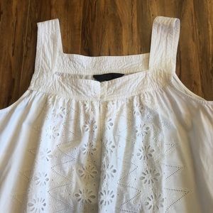 RACHEL ROY Eyelet Top NWOT